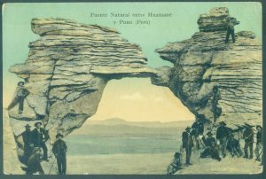 NATURAL BRIDGE BETWEEN HUAMANÉ AND PUNO