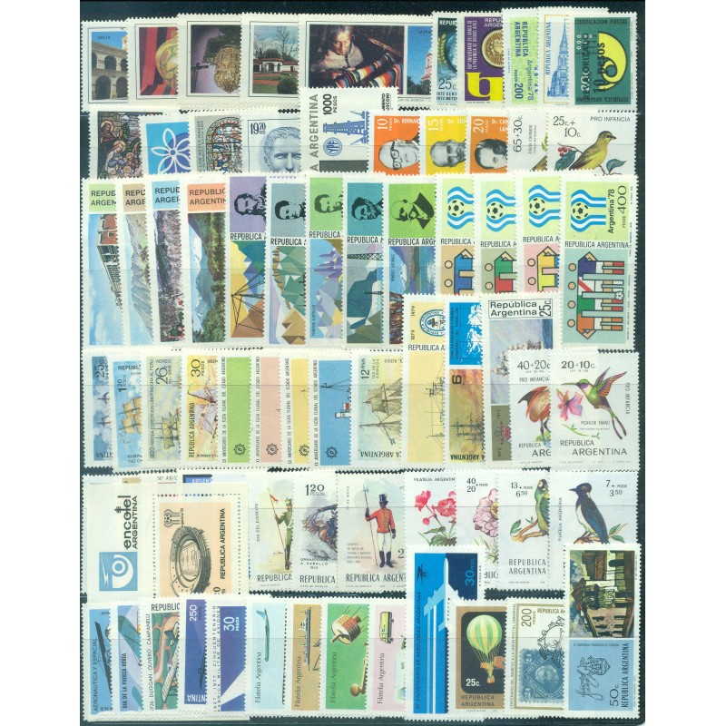 150 STAMPS OF THE SEVENTIES - Filatelia Argüello